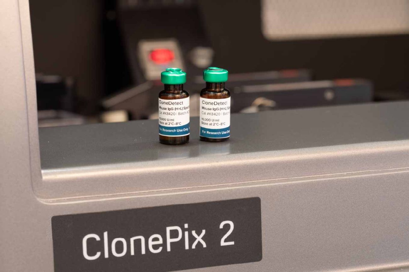 clone detect bottle duo on clonepix copy